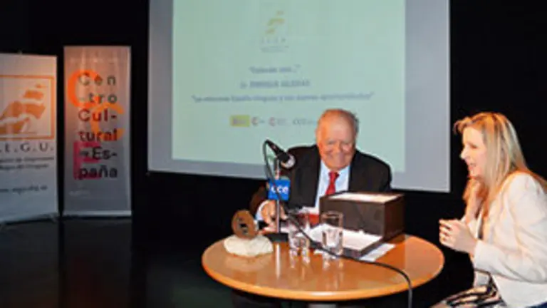 AEGU-Enrique Iglesias