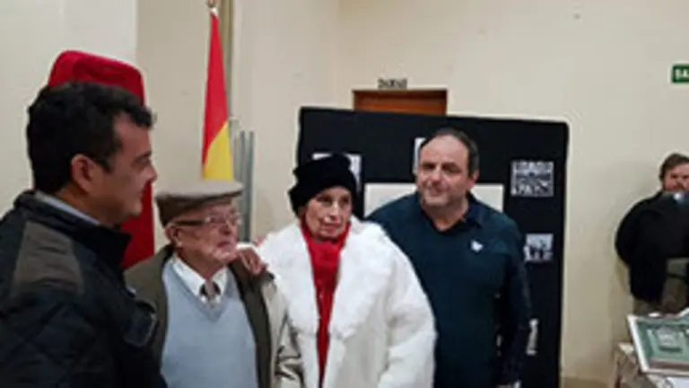 puerto deseado centenario teatro 19 5 1