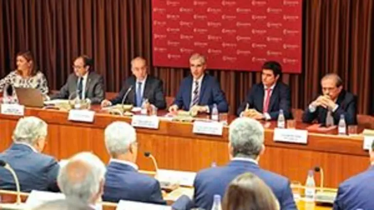 A Coruña
O conselleiro de Economía, Emprego e Industria, Francisco Conde, asistirá ao pleno da Cámara de Comercio
20/06/2018
Foto: Moncho Fuentes / ANG A Coruña