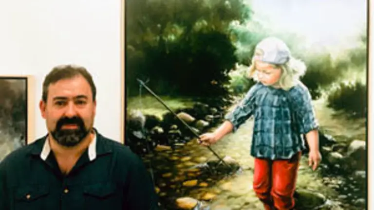 1. Manuel Carballeira ante su obra A IDADE DA INOCENCIA