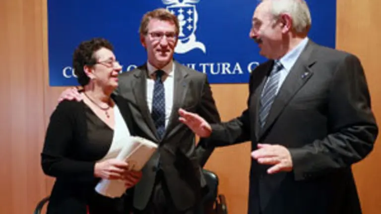 O presidente da Xunta, Alberto N&uacute;&ntilde;ez Feij&oacute;o, acompa&ntilde;ado do conselleiro de Cultura, Educaci&oacute;n e Ordenaci&oacute;n Universitaria, Rom&aacute;n Rodr&iacute;guez, participar&aacute; no acto de toma de posesi&oacute;n da presidenta do Consello da Cultura Galega, Rosario &Aacute;lvarez.