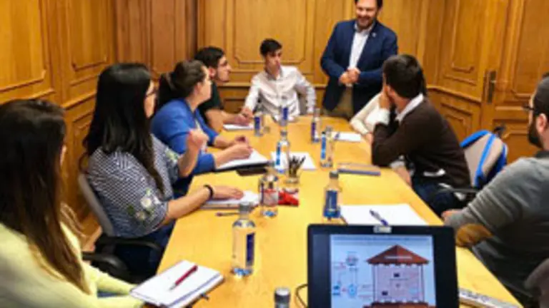 Escolas Abertas-l&iacute;deres sala xuntas 1