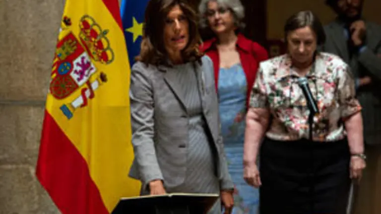 Angeles Moreno-Toma posesion