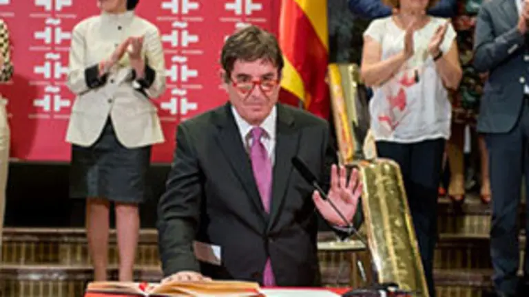 García Montero jura su cargo