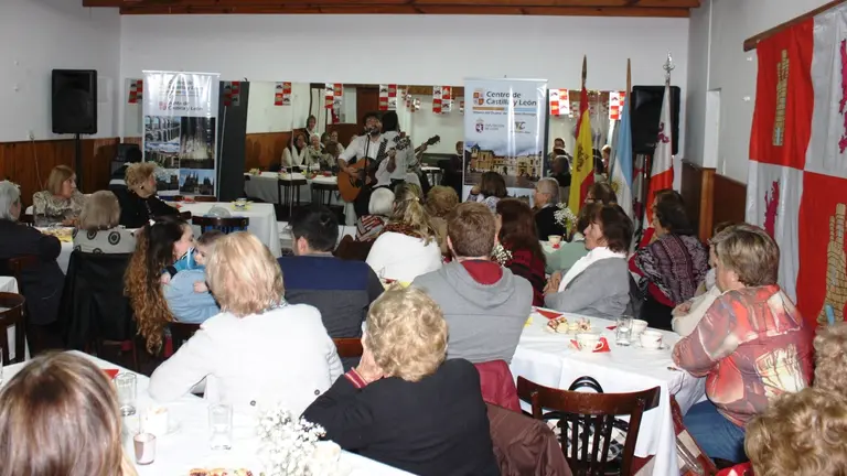 dorrego dia del inmigrante 25 8