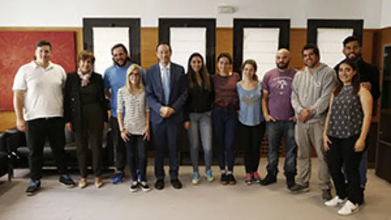 Consejero Presidencia y programa raices 2