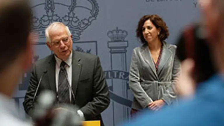 Toma posesión de Irene Lozano1