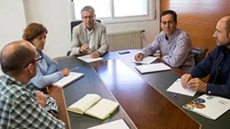 12,30 h.- O director da Axencia Galega da Calidade Alimentaria, Manuel Gonz&aacute;lez, reunirase con responsables do Consello Regulador da Agricultura Ecol&oacute;xica de Galicia (Craega). Na sede da axencia (avenida do Cami&ntilde;o Franc&eacute;s, 10)foto xo&aacute;n crespo16/10/2018