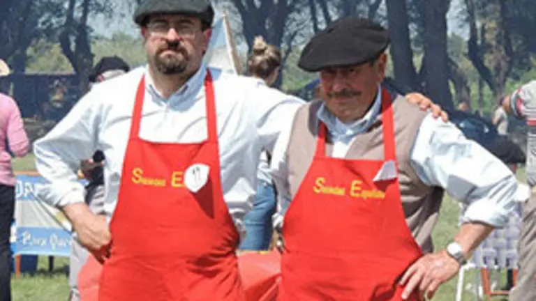 bordenave asado-Fidel Fernandez e hijo