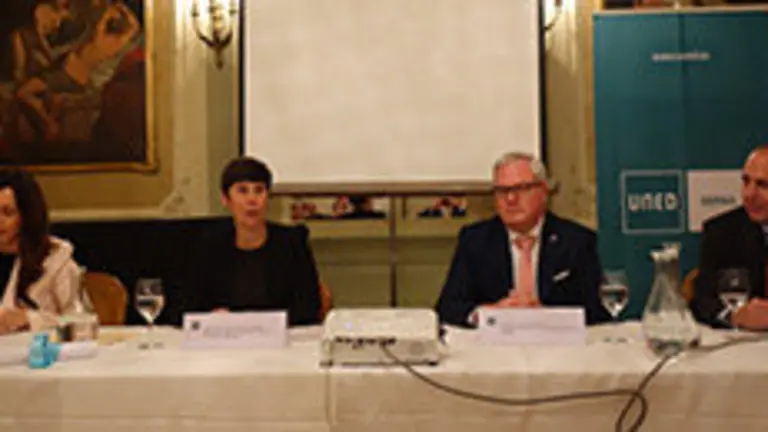 UNED Suiza-Apertura curso