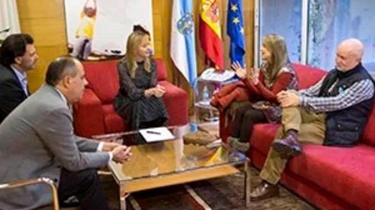 10,00 h.- A conselleira de Pol&iacute;tica Social, Fabiola Garc&iacute;a, acompa&ntilde;ada polo secretario xeral da Emigraci&oacute;n, Antonio Rodr&iacute;guez Miranda, reunirase coa Asociaci&oacute;n de Pensionados e Xubilados de Venezuela en Galicia (Apexuveg). foto xo&aacute;n crespo27/11/2018