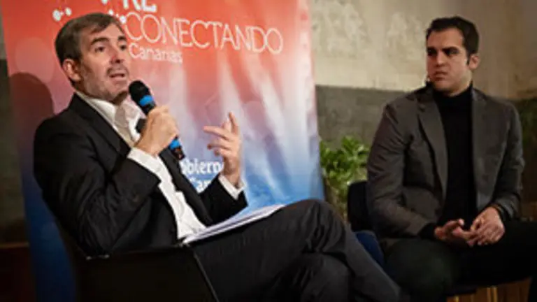 El Presidente D. Fernando Clavijo Batlle, asiste al II encuentro Reconectando Canarias en Madrid a 4 de Diciembre de 2018. (Foto: Arturo Rodriguez/Presidencia GobCan)


Esta fotografÌa oficial del Gobierno de Canarias es solamente para uso editorial por medios de comunicaciÛn. La fotografÌa no puede ser manipulada de ninguna manera y no se puede utilizar en materiales comerciales y/o polÌticos, publicidad, correos electrÛnicos, productos, promociones que de alguna manera pueda sugerir la aprobaciÛn o respaldo del Presidente, o el Gobierno de Canarias.