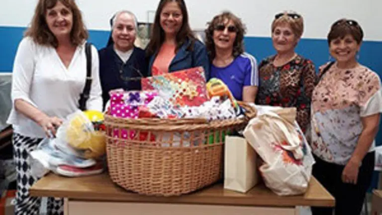 rio gallegos entrega juguetes 6 12