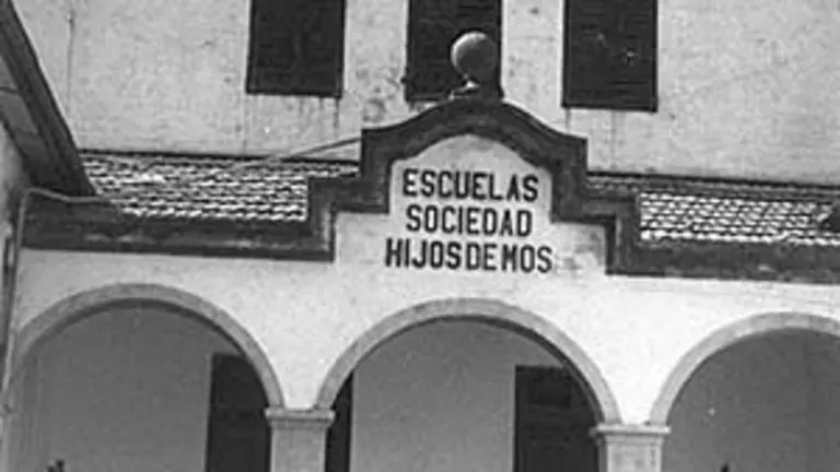 E8.Mos.Escuela.antes