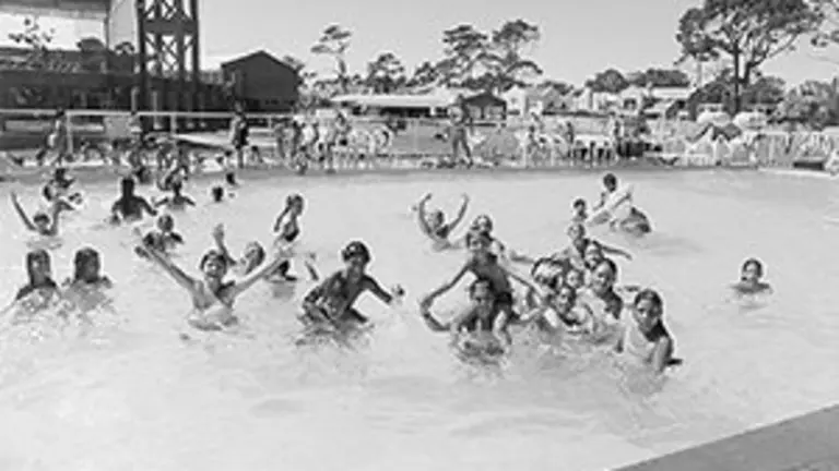 12.Piscina CG Montevideo