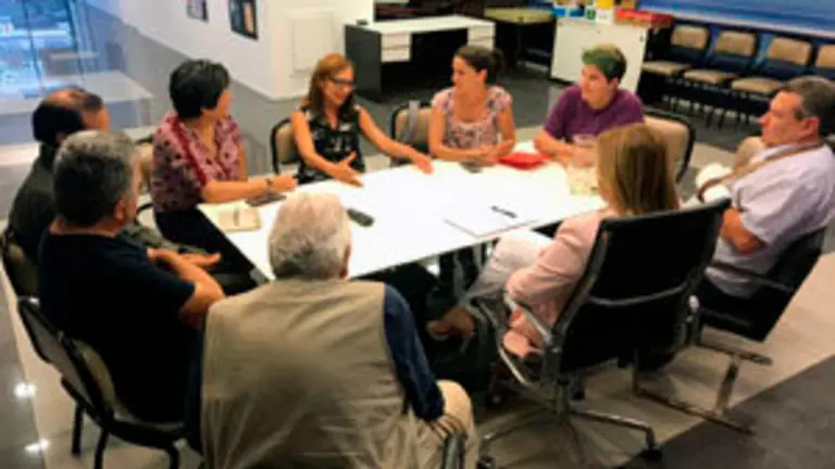 Cancela en Bs As-reunión con directiva 5