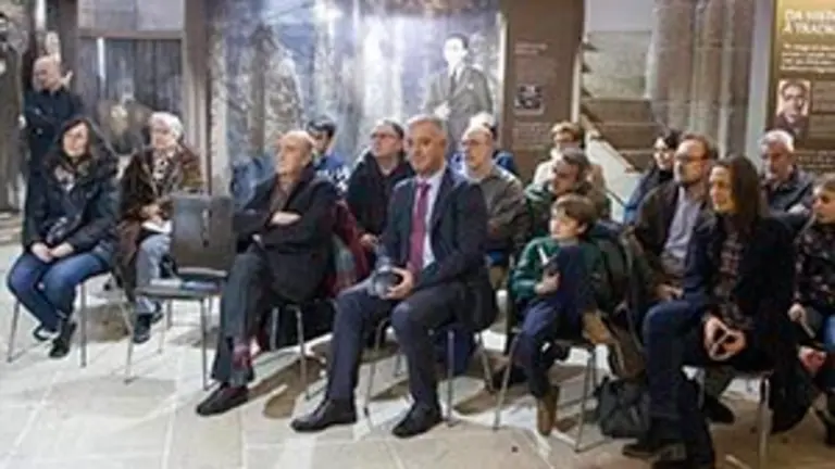 17,00 h.-   O secretario xeral de Pol&iacute;tica Ling&uuml;&iacute;stica, Valent&iacute;n Garc&iacute;a, asistir&aacute; &aacute; ofrenda floral a Castelao. Na igrexa de San Domingos de Bonaval (Costa de San Domingos, s/n). foto xo&aacute;n crespo07/01/2019