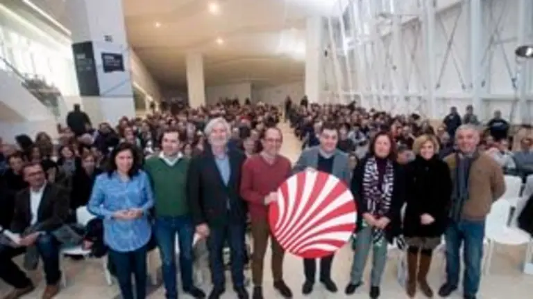 12,00 h.-   O conselleiro de Cultura e Turismo, Rom&aacute;n Rodr&iacute;guez, acompa&ntilde;ado pola comisaria do Xacobeo 21, Cecilia Pereira, presentar&aacute; O teu Xacobeo, convocatoria aberta de proxectos de dinamizaci&oacute;n do Ano Santo. No sal&oacute;n de convenci&oacute;ns do Edificio CINC (monte Gai&aacute;s, s/n).foto xo&aacute;n crespo12/01/2019