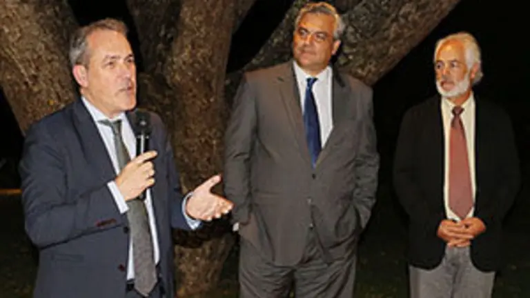 AGUSTIN TORRES COCTEL CARACAS PORT