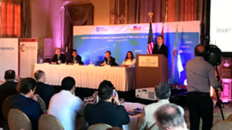 Feijoo-Encuentro empresarial Miami 23