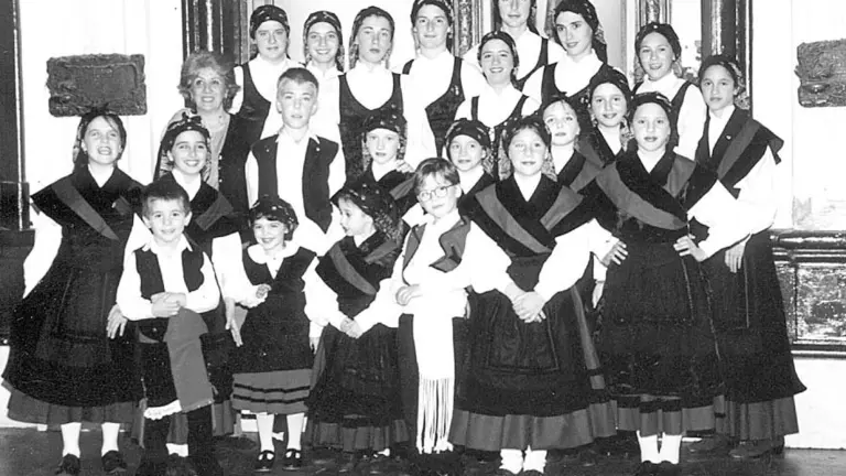 V.La Estrada.Cuerpo baile