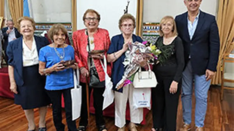 1.HOM Mujer Galega Avellaneda III