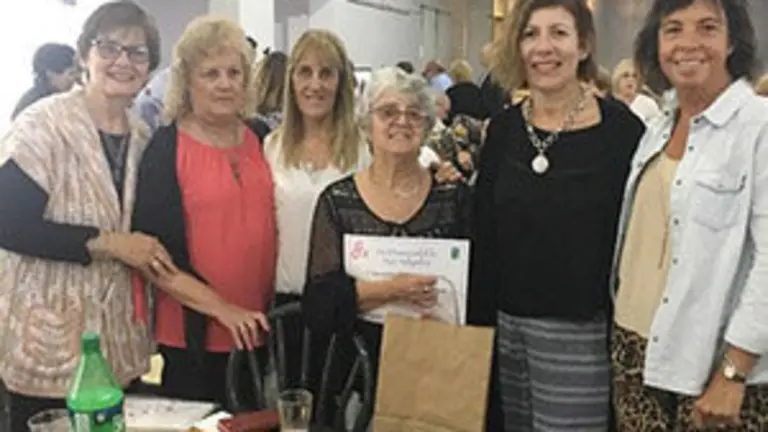 tres lomas cast y leon mujer 13 3