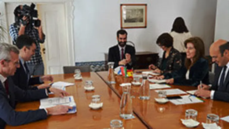 Rueda-Reunion Lisboa Ministro6