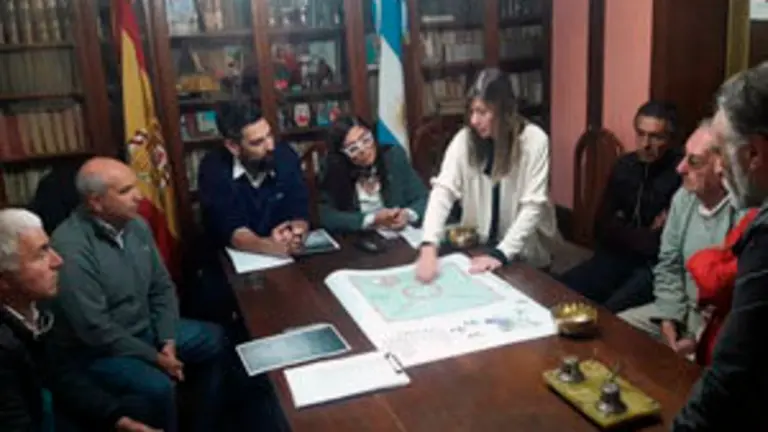 tres arroyos club reunion plaza 2 5 2