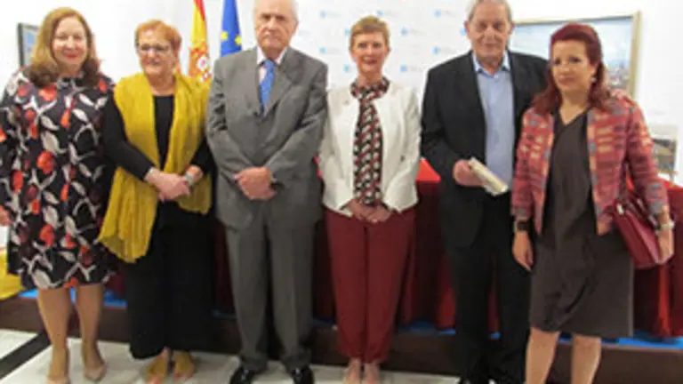 Ángeles Sallé, María Xosé Porteiro, José Ramón Ónega, Consuelo Rumí, Alfonso S. Palomares y Pilar Pin