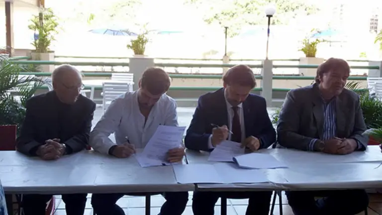 5.Miranda-convenio Casa de España 1