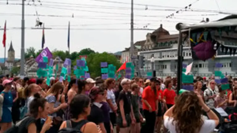 Suiza-huelga mujeres1