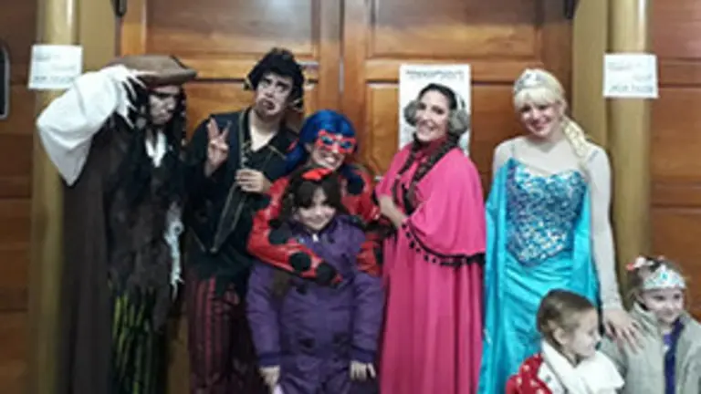 Show musical en Adolfo Alsina3