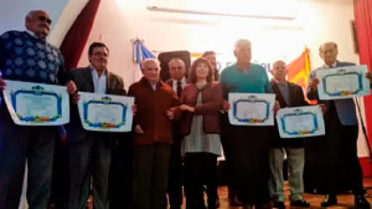 Sociedad Española Zarate15