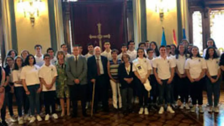 Jovenes mexicanos en Parlamento
