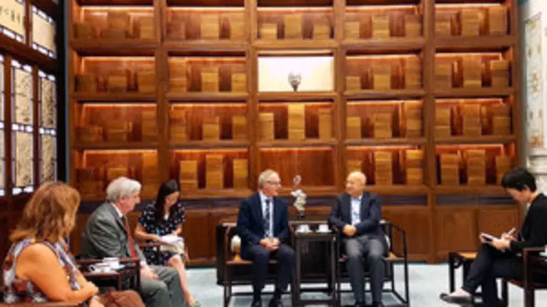 Ministro Guirao en Pekin