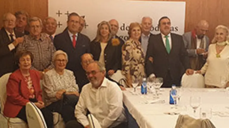 Periodistas gallegos con el presidente de la ONCE, Miguel Carballeda (tercero  por la izquierda)