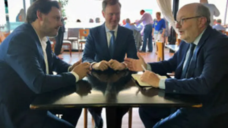 Miranda-c&oacute;nsul y embajador