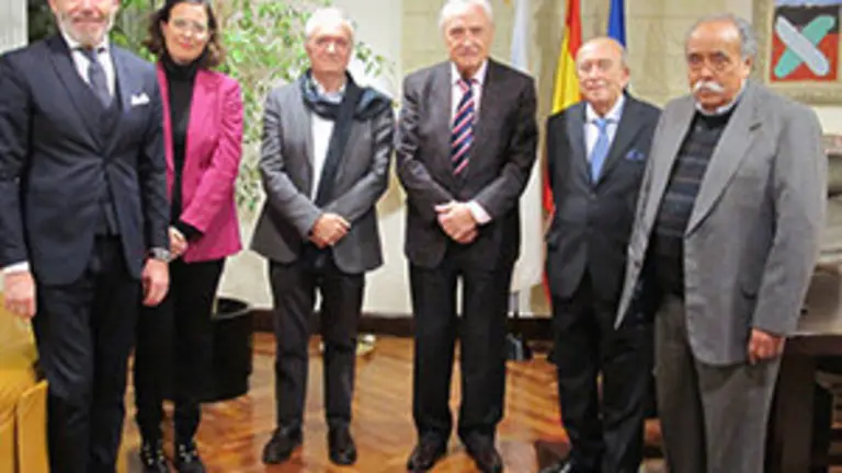 José Luis Teófilo, Ana Fuentes, Xulio Ríos, José Ramón Ónega, Felipe de la Morena y Juan Morillo