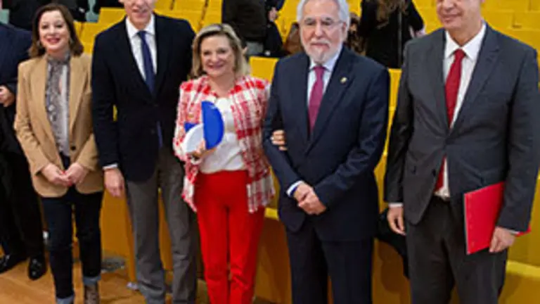 13,30 h.-   O conselleiro de Economía, Emprego e Industria, Francisco Conde, asistirá á entrega dos Premios Galicia Global. No edificio CINC (Monte Gaiás, s/n). 
foto xoán crespo
19/12/2019