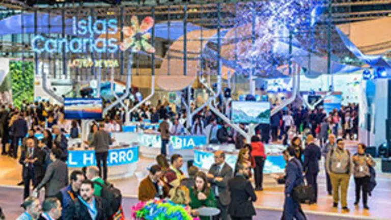 Estand de Canarias en una feria