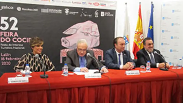 En la mesa de la presentación.- Sonsoles Ónega, José Ramón Ónega, José Crespo y Miguel Ángel Carballeda