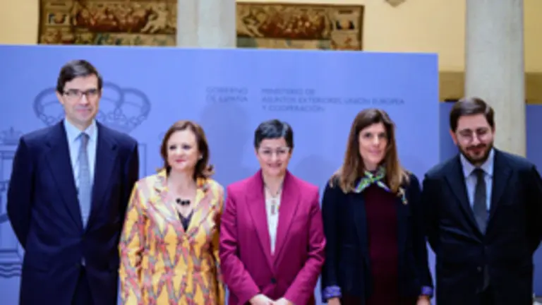 Laya con nuevos secretarios de Estado