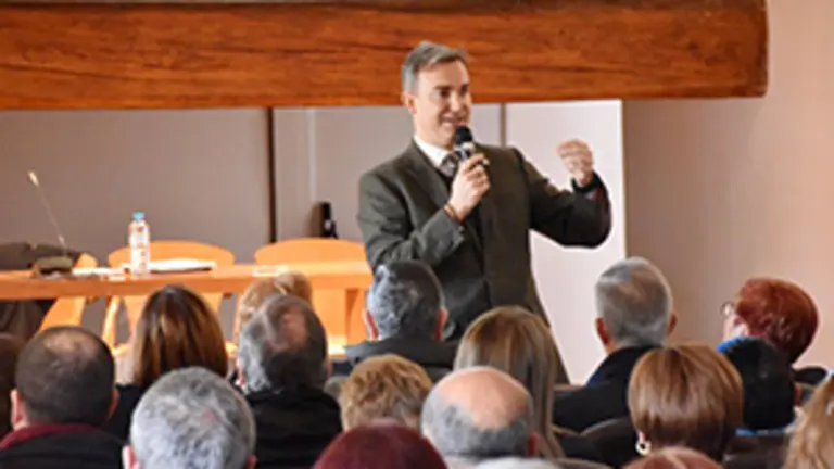 83558540_2956716241016475_756398016327319552_o