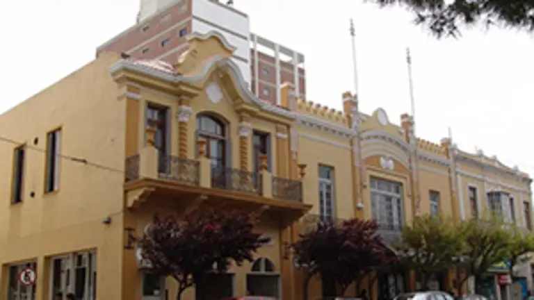 trelew_frente_teatro