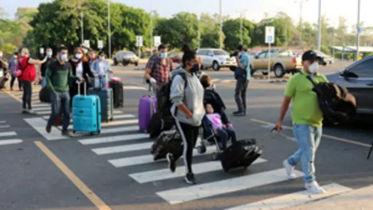 Españoles en El Salvador