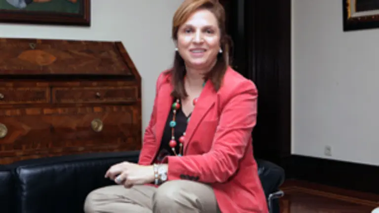 Pilar Falc&oacute;n 1