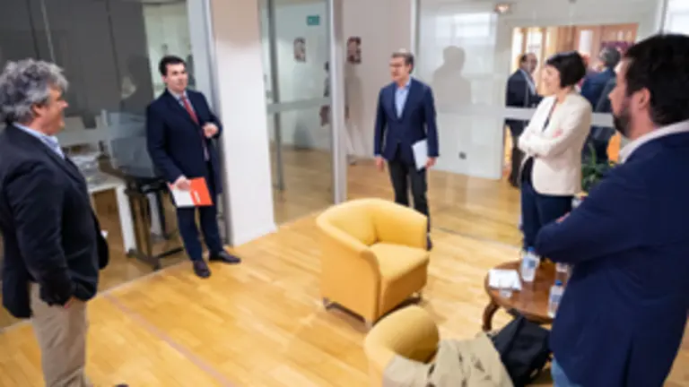O titular do Goberno galego, Alberto N&uacute;&ntilde;ez Feij&oacute;o, re&uacute;nese cos representantes dos principais partidos pol&iacute;ticos galegos. Edificio Administratito de San Caetano, Santiago de Compostela, 14/05/20.