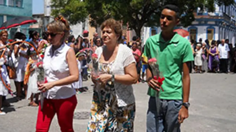 Ofrenda floral a Santiago en la Plaza de Galicia
