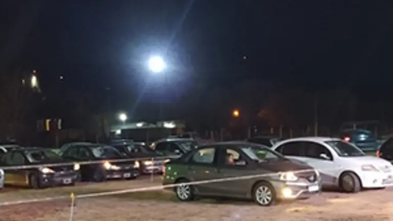 carhue_auto_cine_11_7_1